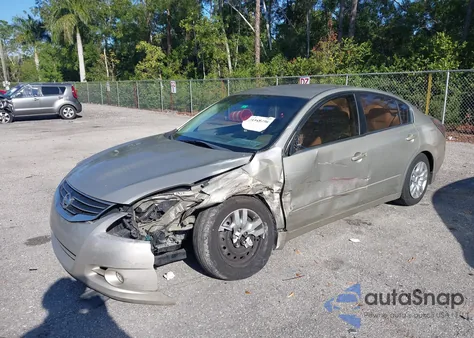 2010 Nissan Altima 2.5 S z USA, uszkodzony, nr VIN 1N4AL2AP2AC144030